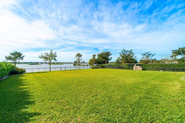 5 of 55 - 983 Hookline Circle, The Acreage, FL