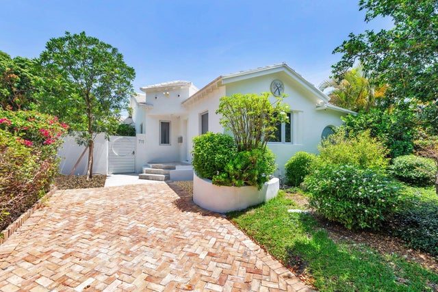 1 of 36 - 711 Ardmore Rd, West Palm Beach, FL