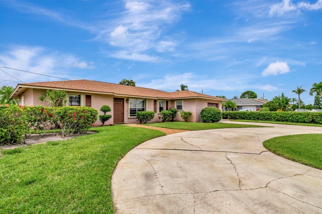 3 of 39 - 3928 Coelebs Av, Boynton Beach, FL
