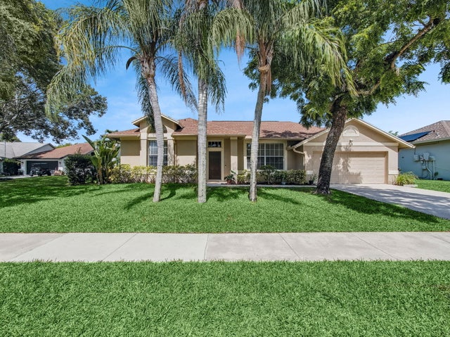 2 of 41 - 3637 Cypress Wood Court, Lake Worth, FL