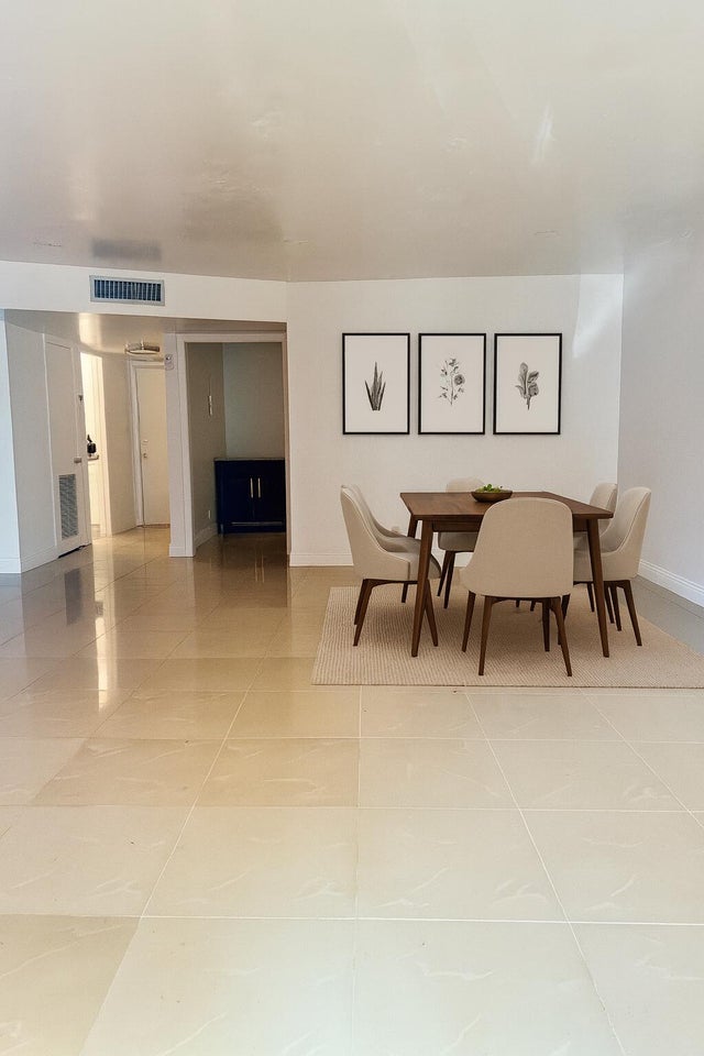 4 of 21 - 2271 Nw 48th Terrace #105, Lauderhill, FL