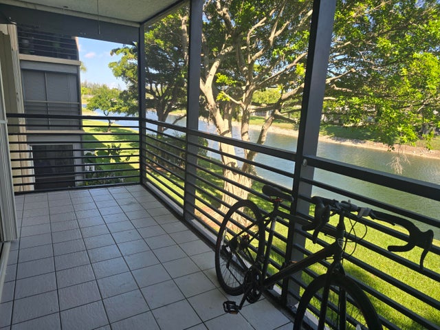 3 of 20 - 150 Lake Nancy Lane #222, West Palm Beach, FL