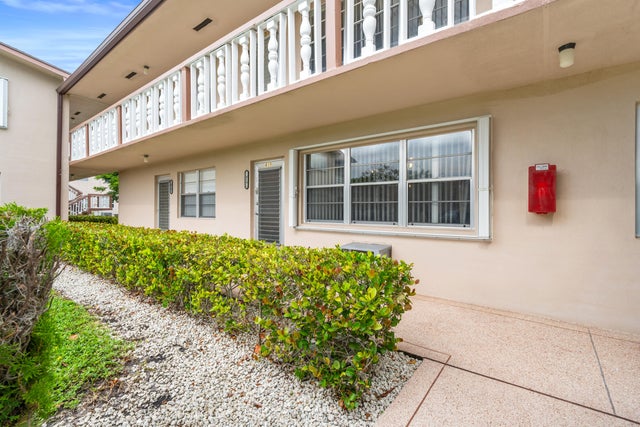 1 of 31 - 419 Chatham U, West Palm Beach, FL