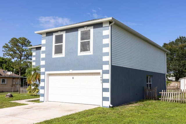 2 of 39 - 1401 Sw Heather St, Port Saint Lucie, FL