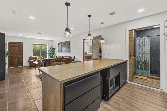 5 of 30 - 1740 Ne 49th St, Fort Lauderdale, FL