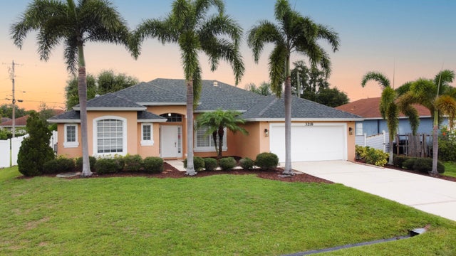 2 of 47 - 3218 Sw Crumpacker St, Port Saint Lucie, FL