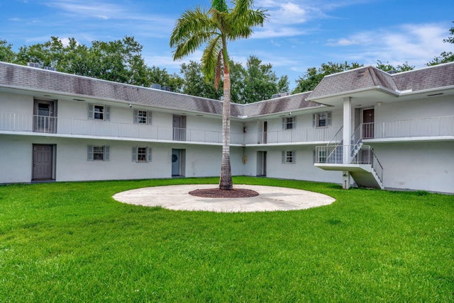 2 of 34 - 10249 N Military Trail #206, Palm Beach Gardens, FL