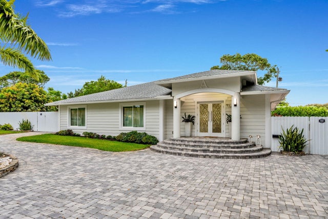 1 of 106 - 936 Upland Road, West Palm Beach, FL