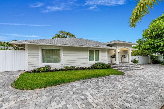 2 of 106 - 936 Upland Road, West Palm Beach, FL