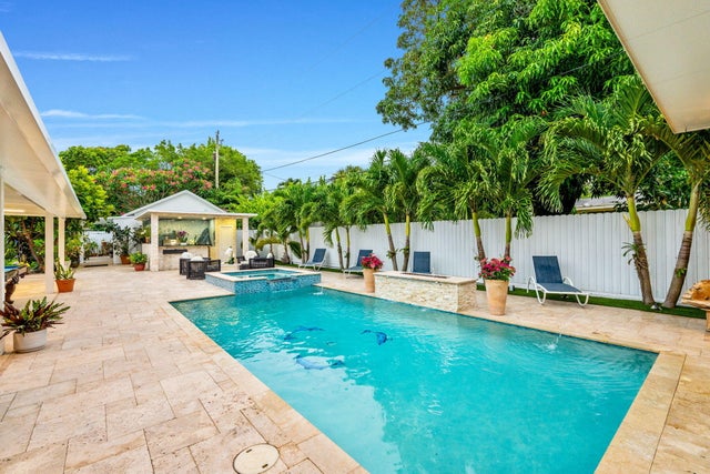 5 of 106 - 936 Upland Road, West Palm Beach, FL