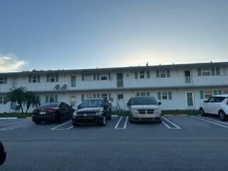 1 of 9 - 1117 Lake Terrace #102, Boynton Beach, FL