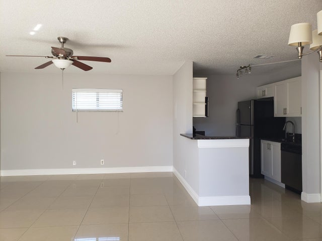 5 of 27 - 25 Crossings Cir #f, Boynton Beach, FL