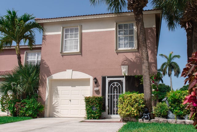 1 of 20 - 6887 Willow Creek Run, Lake Worth, FL