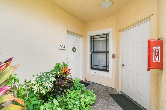 2 of 46 - 2916 Tuscany Court #104, Palm Beach Gardens, FL