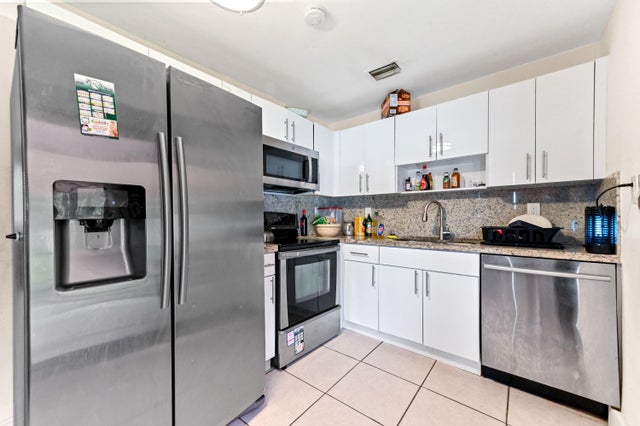 4 of 18 - 5810 Sw 38th Court, Davie, FL