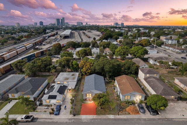 2 of 36 - 716 21st St, West Palm Beach, FL