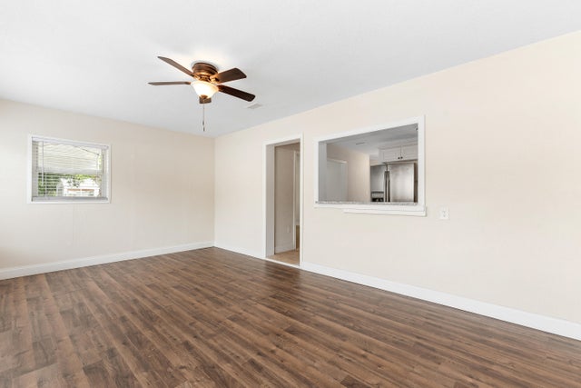 5 of 27 - 123 Silver Beach Rd, Riviera Beach, FL