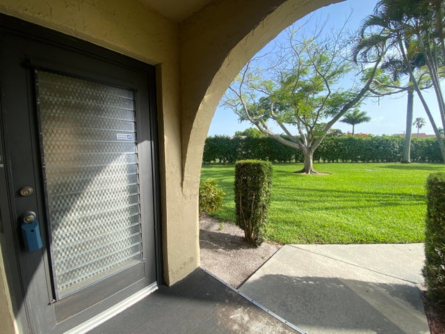 4 of 46 - 302 Pine Ridge Circle #d-1, Greenacres, FL