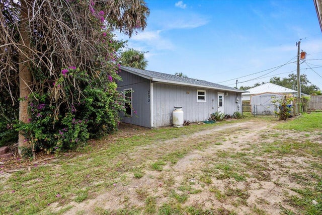 2 of 30 - 233 13th Street Sw, Vero Beach, FL
