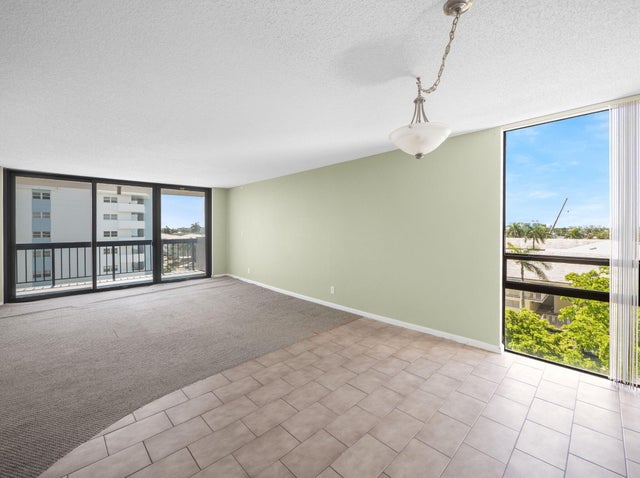 5 of 25 - 4800 Bayview Drive #606, Fort Lauderdale, FL