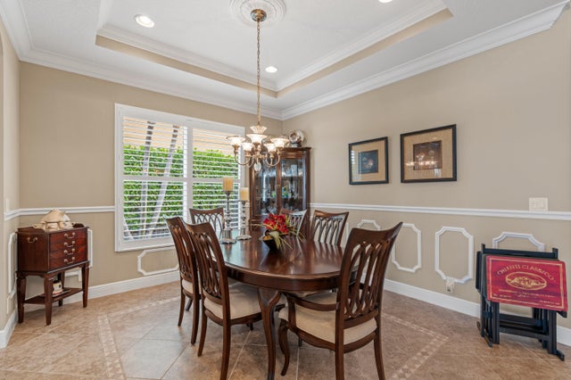3 of 26 - 725 Edgebrook Lane, West Palm Beach, FL