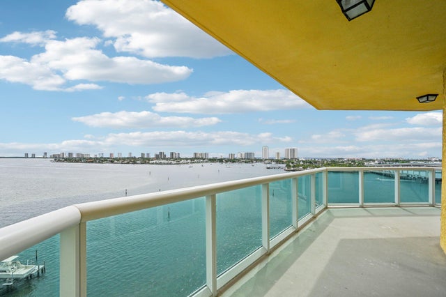 4 of 46 - 2650 Lake Shore Drive Ne #1006, Riviera Beach, FL