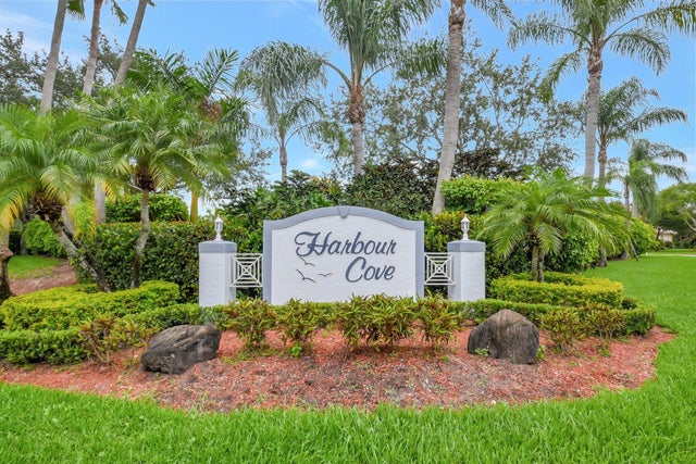 2 of 67 - 9066 Bay Harbour Cir, West Palm Beach, FL