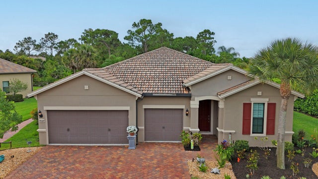 2 of 39 - 4884 Sw Gossamer Circle, Palm City, FL