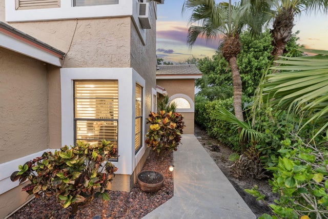 4 of 68 - 8080 Covington Ct, Lake Worth, FL