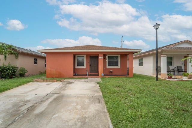 1 of 24 - 2235 Nw 25th Pl, Fort Lauderdale, FL