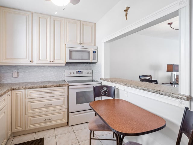 2 of 27 - 715 Lori Drive #213, Palm Springs, FL