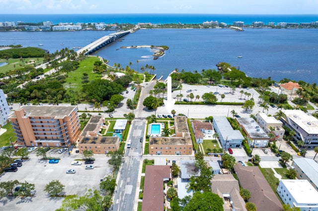 1 of 21 - 101 S Golfview Rd #15, Lake Worth Beach, FL