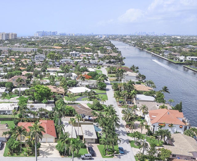 4 of 71 - 1948 Coco Palm Place, Lauderdale By The Sea, FL