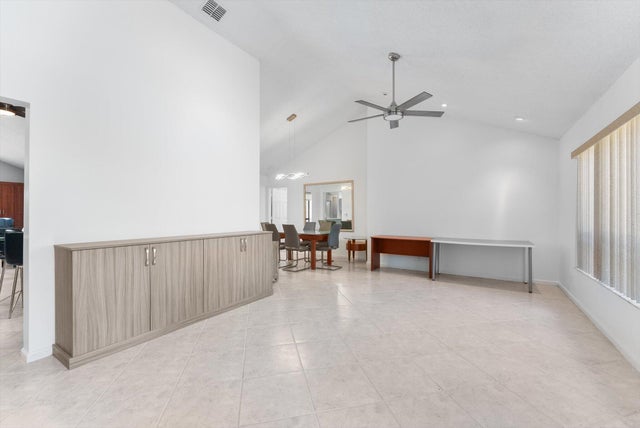 5 of 32 - 3099 Nw 28th Terrace, Boca Raton, FL