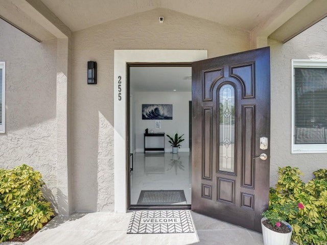 3 of 27 - 255 Glouchester St, Boca Raton, FL