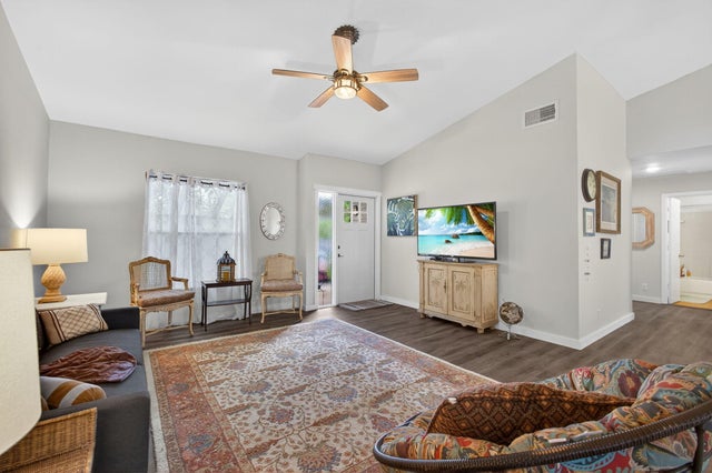 2 of 57 - 112 Sherwood Circle #5d, Jupiter, FL