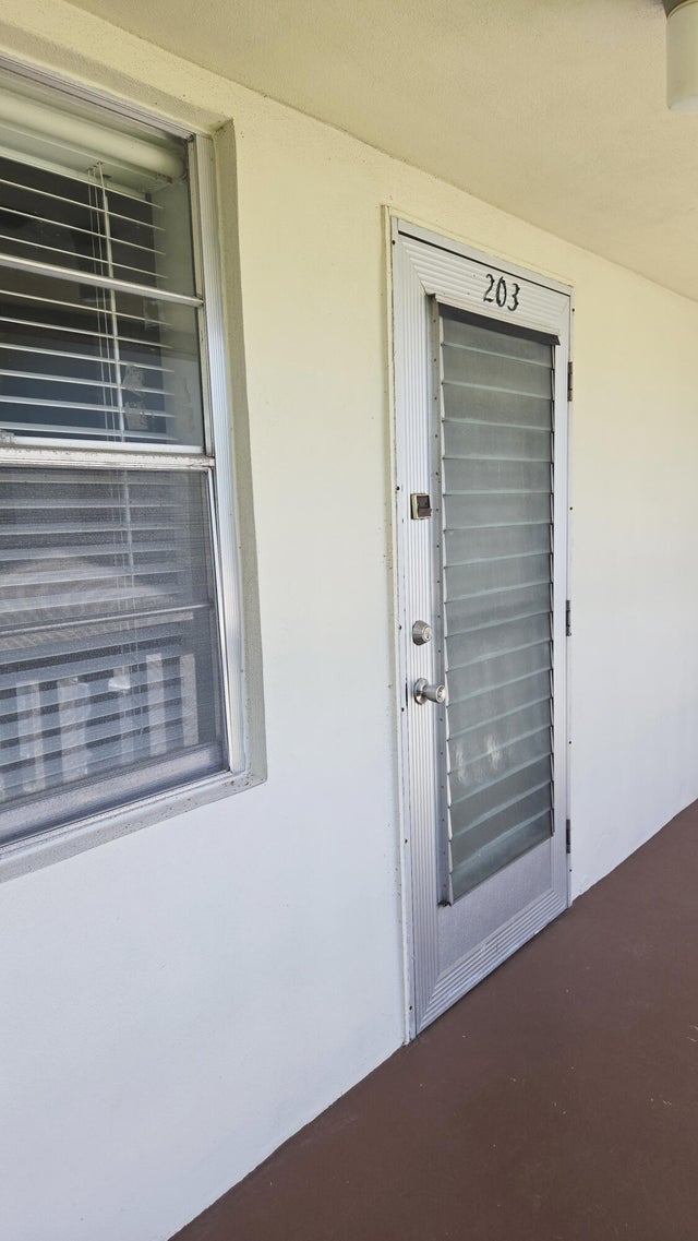 2 of 39 - 203 S Windsor I #203, West Palm Beach, FL
