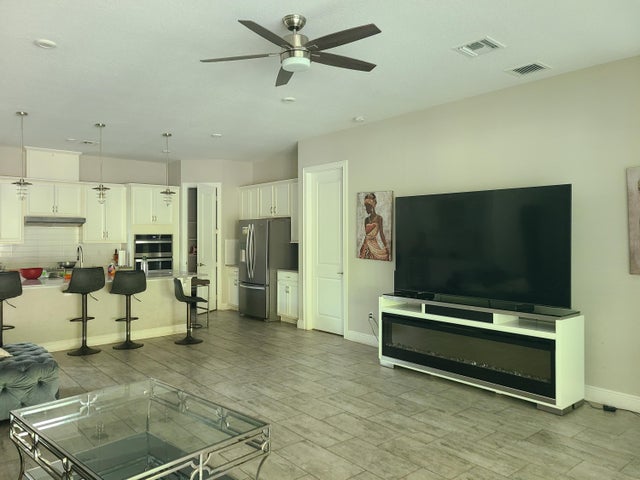 5 of 13 - 4019 Cascade Falls Circle, Lake Worth, FL