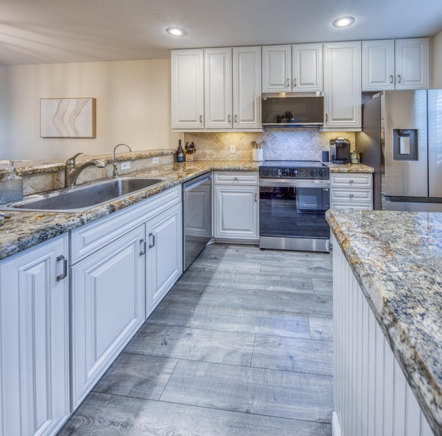 4 of 46 - 1428 S Lakeside Drive #31, Lake Worth Beach, FL