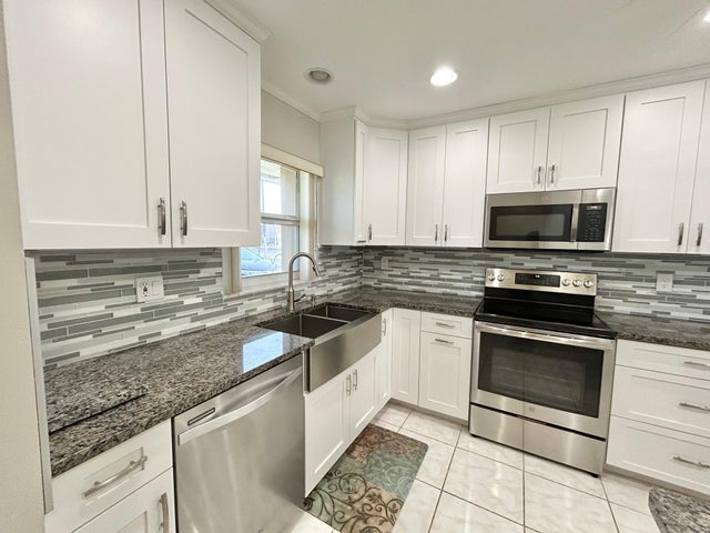 4 of 63 - 5725 Fernley Drive E #71, West Palm Beach, FL