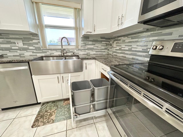 5 of 63 - 5725 Fernley Drive E #71, West Palm Beach, FL