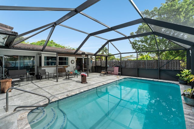 4 of 27 - 2550 Nw 89th Avenue, Sunrise, FL