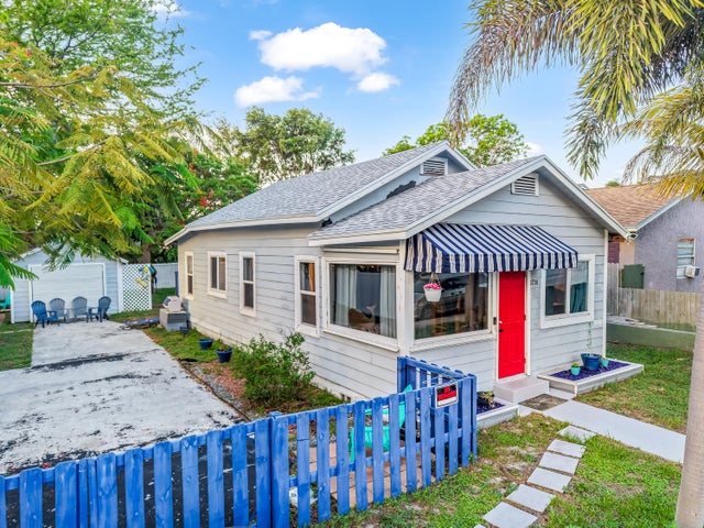 2 of 26 - 1738 Sunset Av, Lake Worth Beach, FL