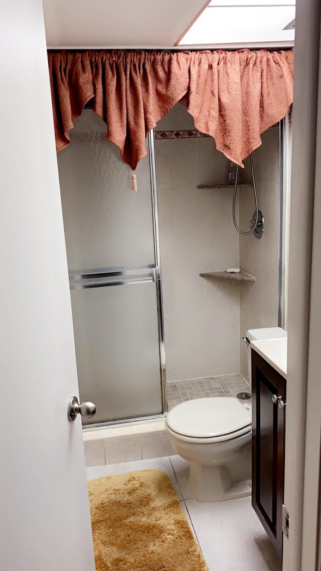 5 of 9 - 3000 Nw 48th Ter #422, Lauderdale Lakes, FL