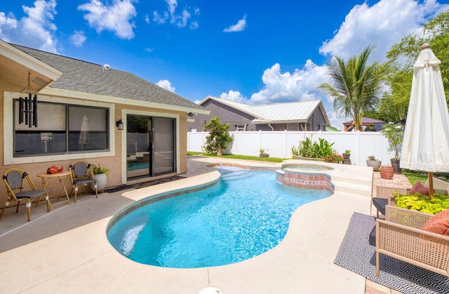 1 of 35 - 801 Ne Zebrina Senda, Jensen Beach, FL