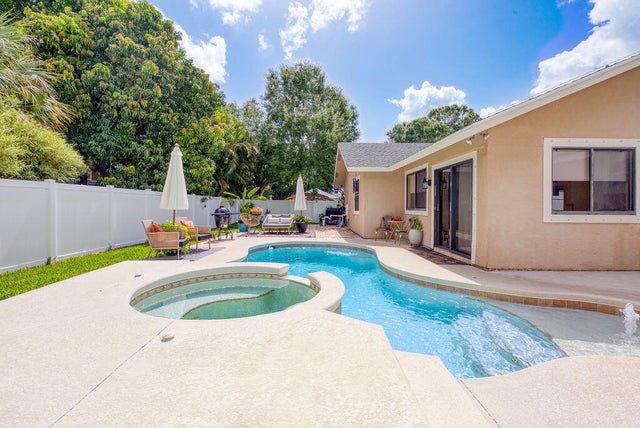 3 of 35 - 801 Ne Zebrina Senda, Jensen Beach, FL