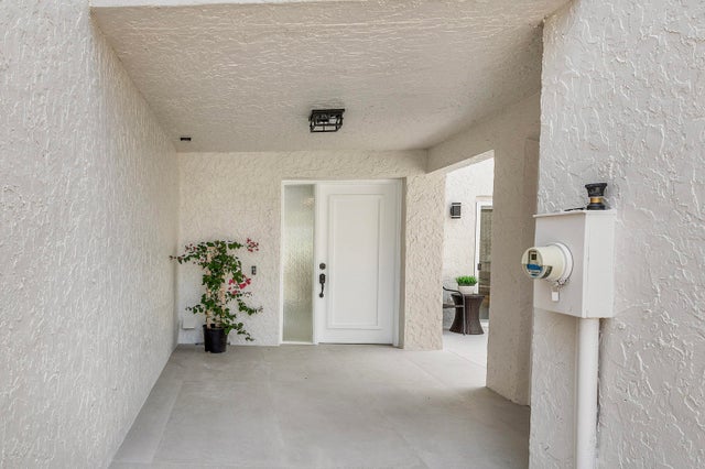 3 of 43 - 6734 Canary Palm Circle, Boca Raton, FL