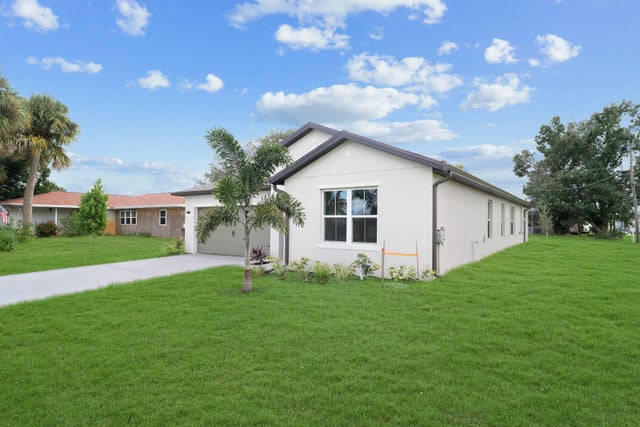 3 of 48 - 590 Nw Archer Avenue #37, Port Saint Lucie, FL