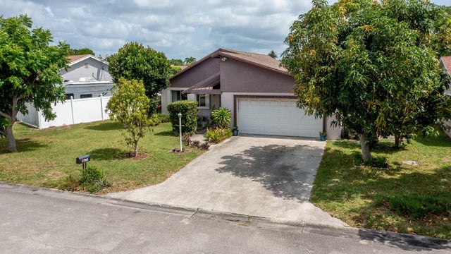 1 of 44 - 3623 Walden Lane, West Palm Beach, FL