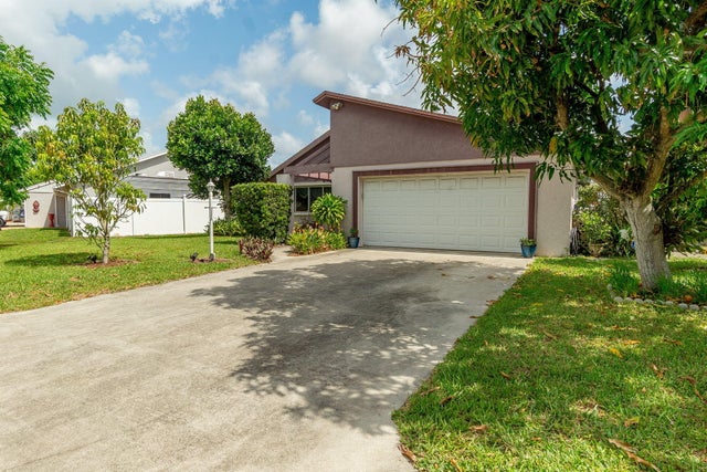 5 of 44 - 3623 Walden Lane, West Palm Beach, FL
